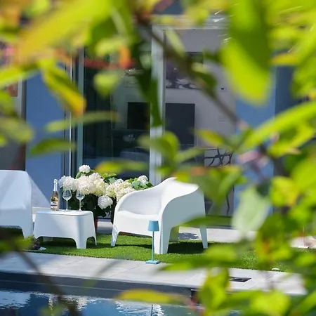 Karolina Apartment Desenzano del Garda