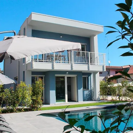 Apartment Karolina *