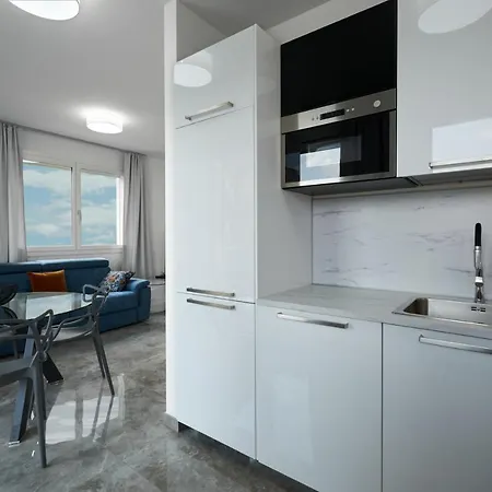 Karolina * Desenzano del Garda